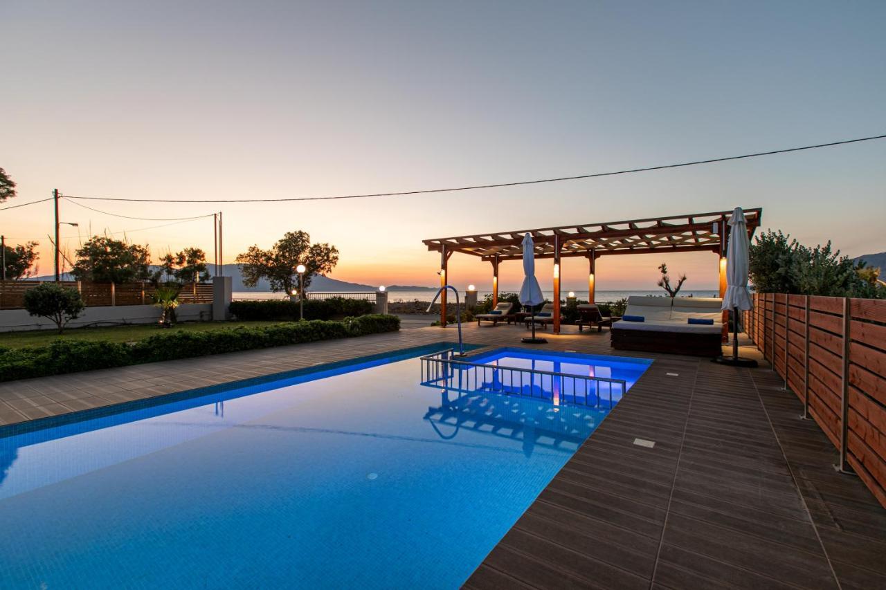 Niovi Seaside Suites Kíssamos Esterno foto