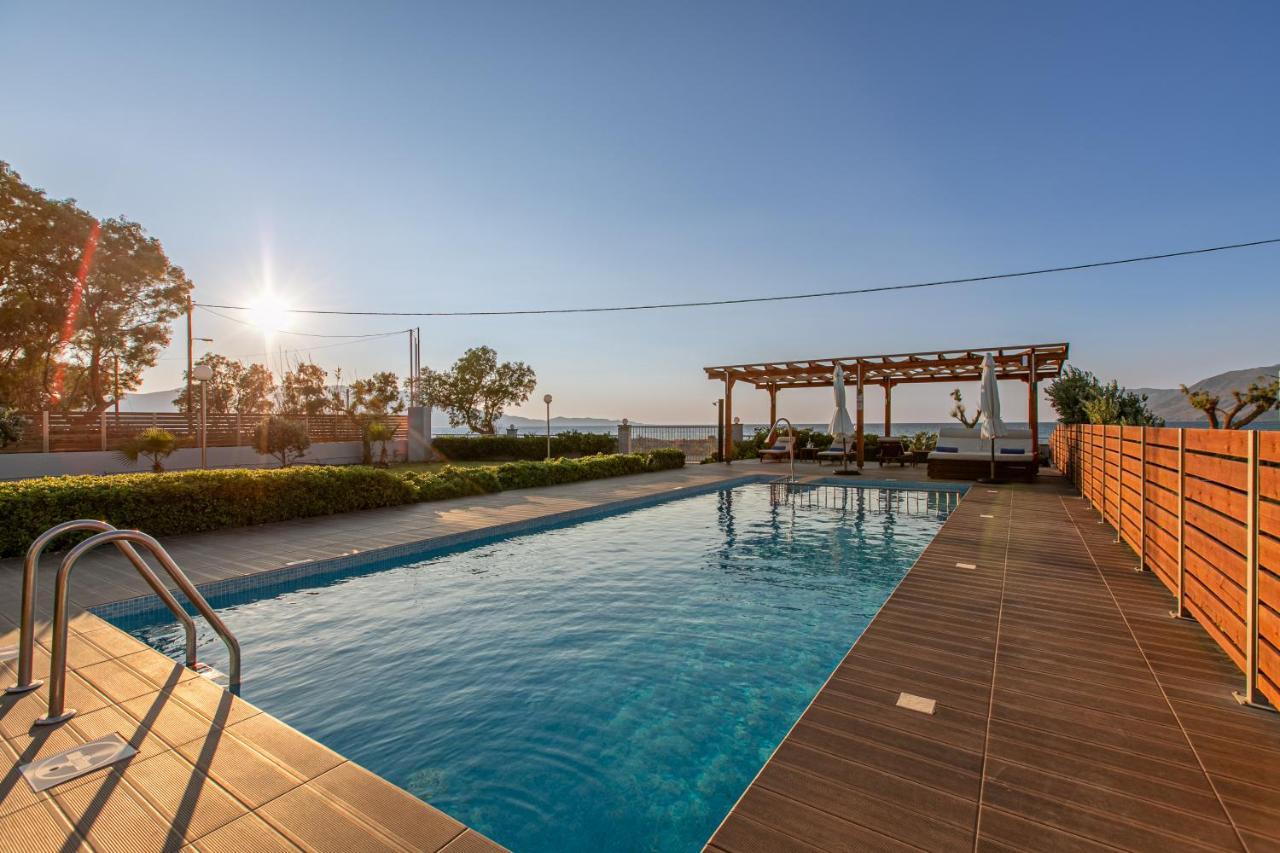 Niovi Seaside Suites Kíssamos Esterno foto