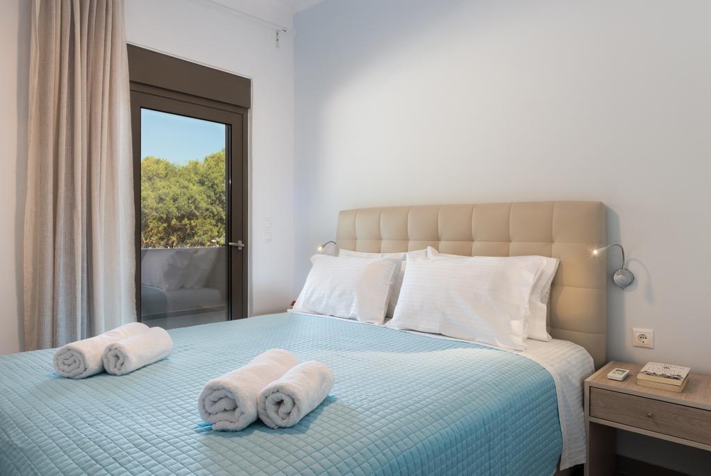 Niovi Seaside Suites Kíssamos Esterno foto
