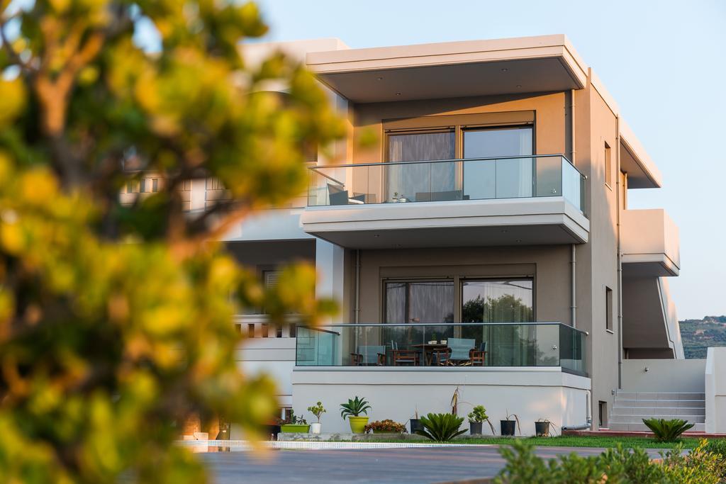 Niovi Seaside Suites Kíssamos Esterno foto
