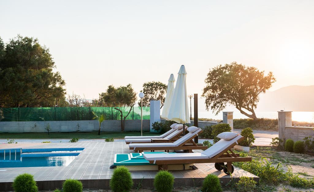 Niovi Seaside Suites Kíssamos Esterno foto
