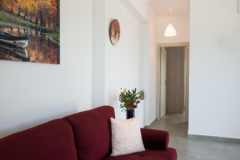 Niovi Seaside Suites Kíssamos Esterno foto