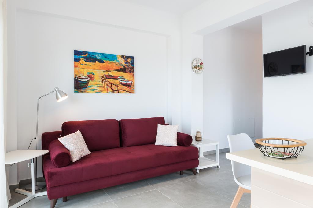 Niovi Seaside Suites Kíssamos Esterno foto